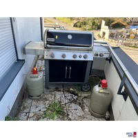 Gasgrill: Weber Genesis II, mit 2 Gasflaschen